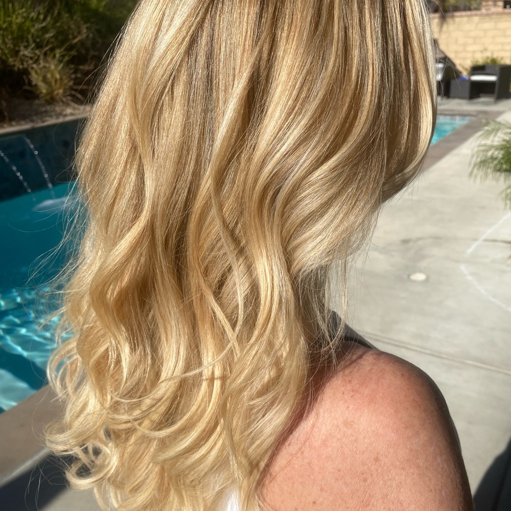 COPY - eSalon Professional Color & Lightening Kit Highlights Medium Blonde RV $…